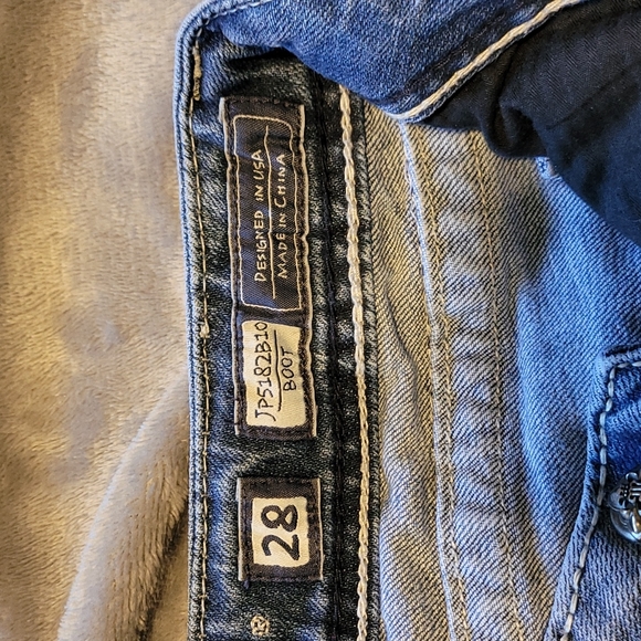 Miss Me Jeans - Picture 6 of 7